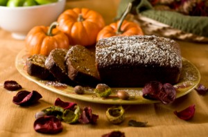 I love baking with pumpkin because it adds a nice texture to whatever you are baking. To start the season off, I wanted to make an oldie but a goodie, spiced pumpkin bread. #ReadyNutrition