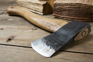 Ax-Manship: Tips for Splitting Long Logs for Firewood