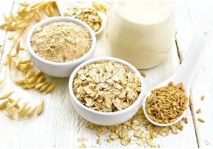 They are commonly used in oatmeal, baked goods, and granola, but did you know oats can be used for everything from homemade non-dairy milk to pizza crusts to soothing itchy skin? #ReadyNutrition