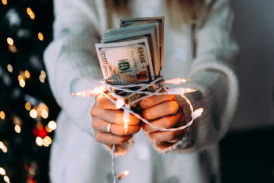 5 Christmas Costs You Can Do Without and 5 That You Need