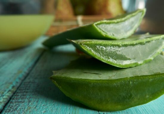 Drinking aloe vera juice? Why not!? In fact, there are several reasons why you should consider drinking aloe vera daily and this is a game-changer.