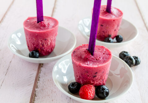 yogurt berry pops