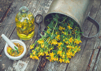 Known for its exhaustive medicinal value, St. John’s Wort is one of the best herbs to add to your herbal medicine cabinet. In addition to its medicinal properties, an herbal tincture can have the powerful effect of balancing your mood and helping you achieve a more positive outlook naturally.